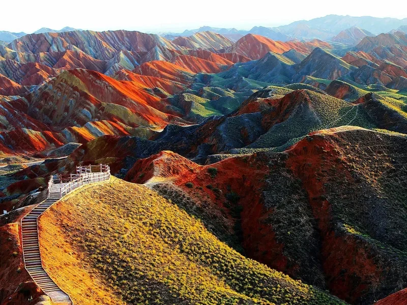 Ngỡ ngàng trước sắc màu của núi cầu vồng Vinicunca – Tuyệt phẩm thiên nhiên đầy màu sắc