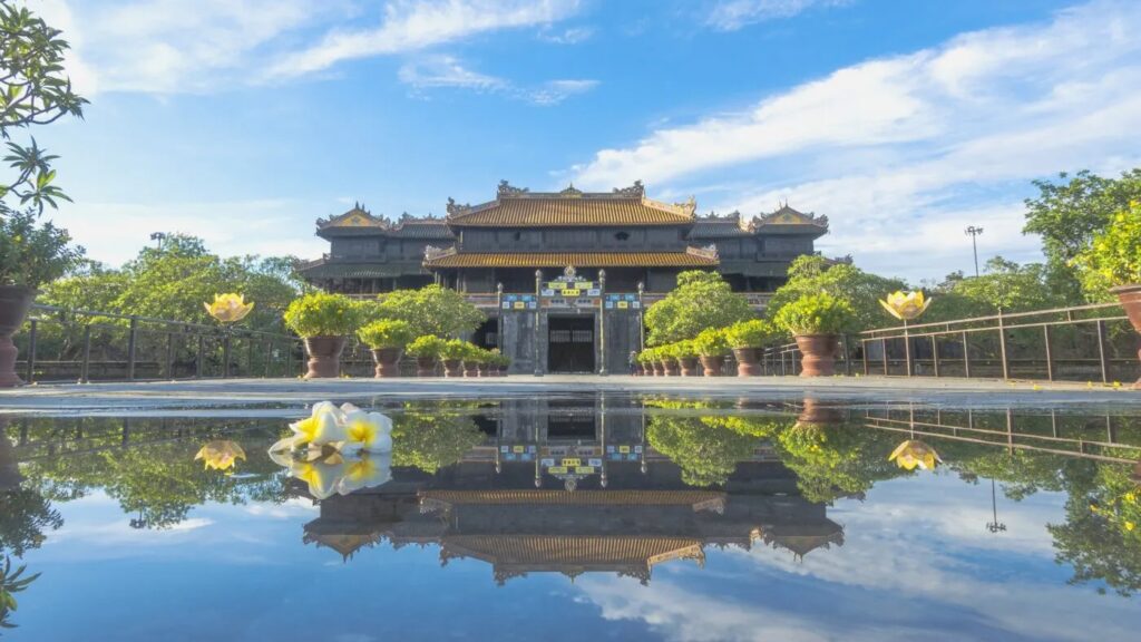 24 Giờ Lang Thang Ở Huế, Khám Phá Tinh Hoa Văn Hoá Cố Đô